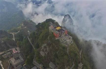 泰山景區門票車票收費標準，泰山景區門票車票收費標準表？